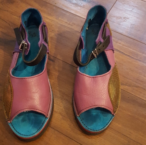 Soletech‎ Multi-color One-of-a-Kind Hand-Painted Leather Flats - Picture 4 of 5